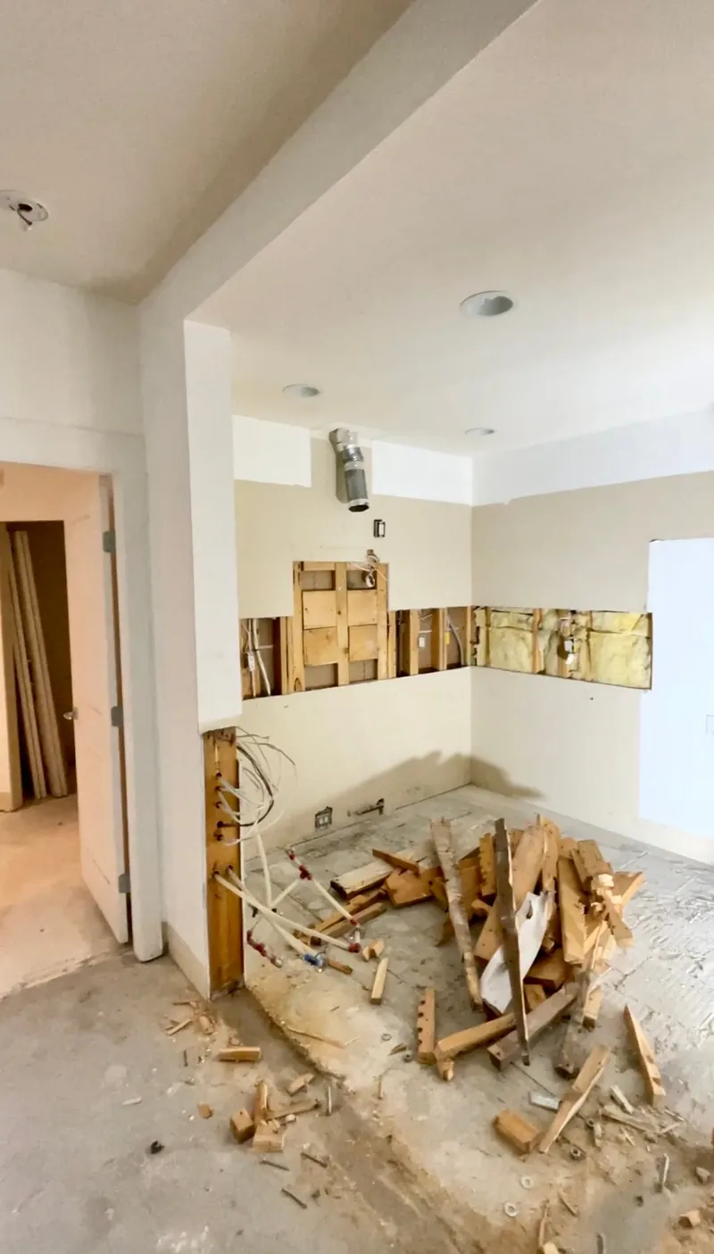 North Vancouver kitchen — Taken back to the walls